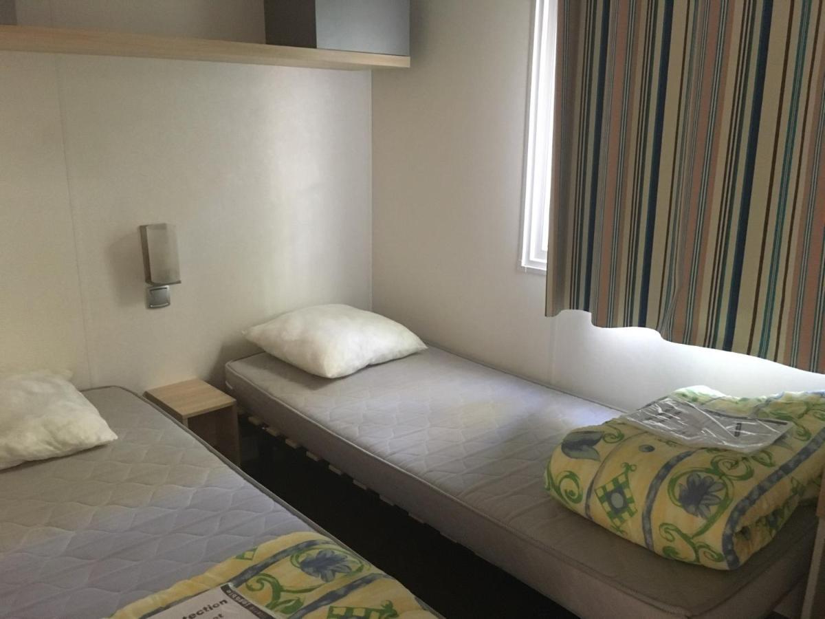 Domaine De La Sainte Baume Hotel Нан-ле-Пен Екстериор снимка